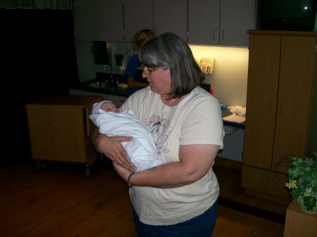 Angela Roberts Photo 47
