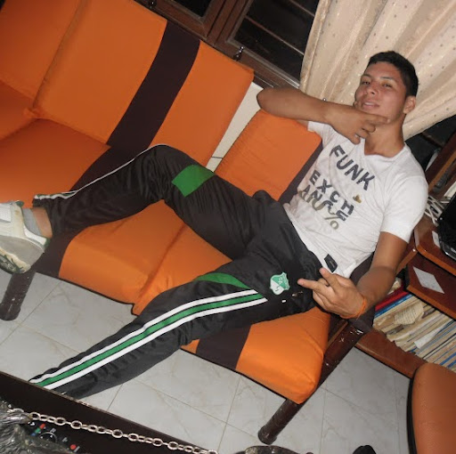 Luis Cedano Photo 3