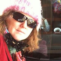 Elizabeth Malcolm Photo 11
