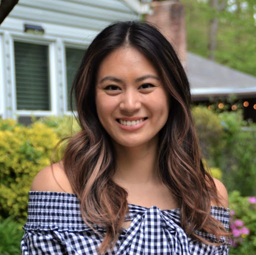 Julie Hoang Photo 5