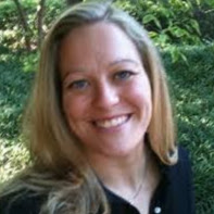Stephanie Poole Photo 17
