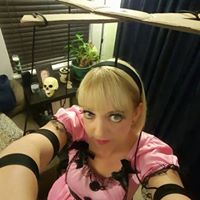 Robyn Krueger Photo 7