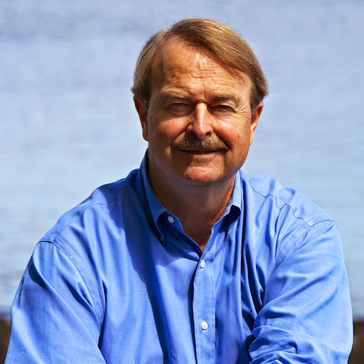 Robin Lloyd Photo 19