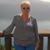 Lorraine Jones Photo 21