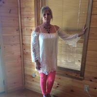 Deborah Bradley Photo 15