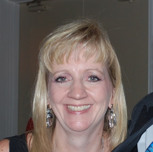 Tracy Abbott Photo 36