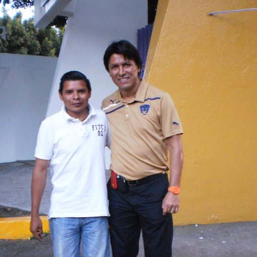 Alejandro Jimenez Photo 27