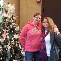 Jennifer Rhoads Photo 22