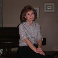 Renee Summers Photo 11