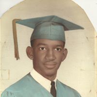 Kenneth Robertson Photo 20