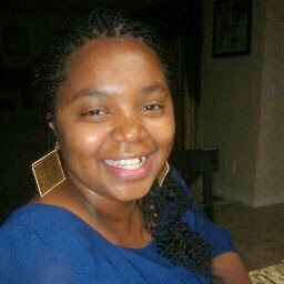 Yolanda Hill Photo 19