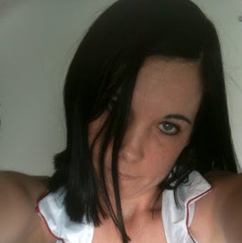 Vicki Moore Photo 13