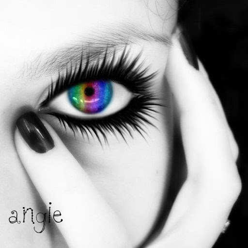 Angela Gray Photo 17