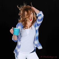 Amanda Romine Photo 20