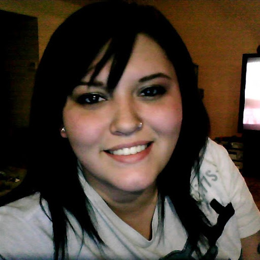 Julia Barfield Photo 10