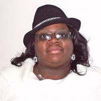 Nicole Simms Photo 18