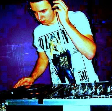 Daniel Hawkins Photo 27