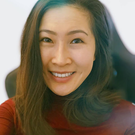 Lily Chen Photo 26