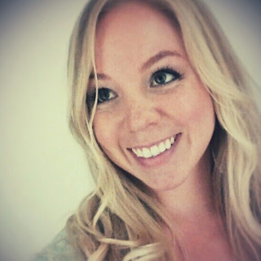 Elizabeth Gustafson Photo 32