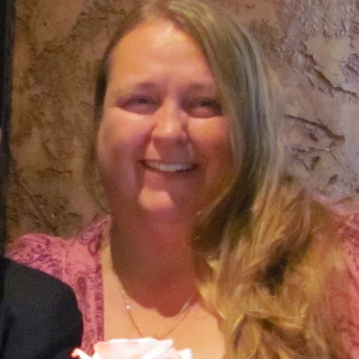 Elizabeth Heck Photo 34