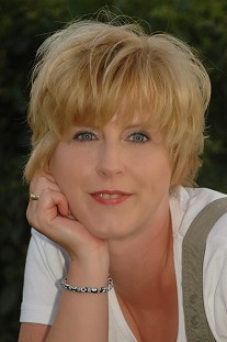 Sarah Gabriel Photo 34