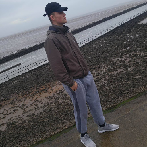 Sean Connor Photo 43