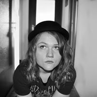 Jennifer Mo Photo 10