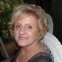 Kathleen Holden Photo 18