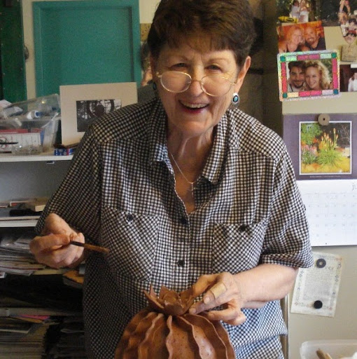 Phyllis Sharp Photo 10