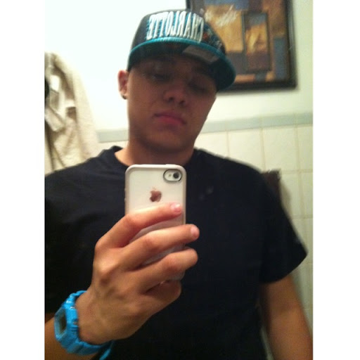 Eduardo Valadez Photo 31