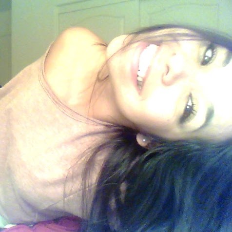 Claudia Castillo Photo 16