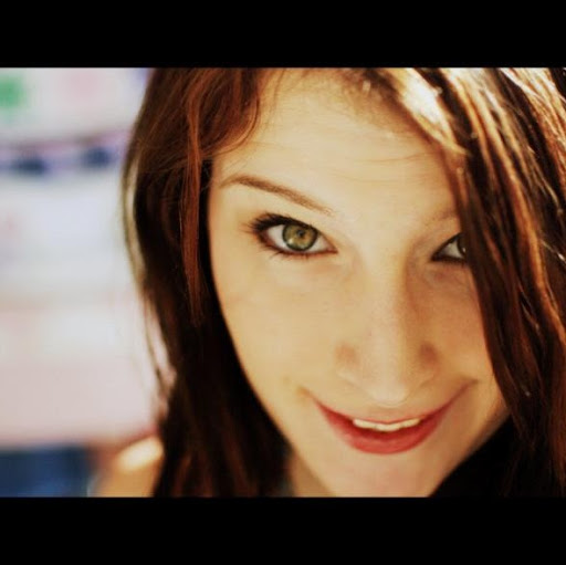 Elizabeth Mahoney Photo 51