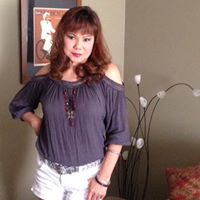 Julie Wong Photo 41