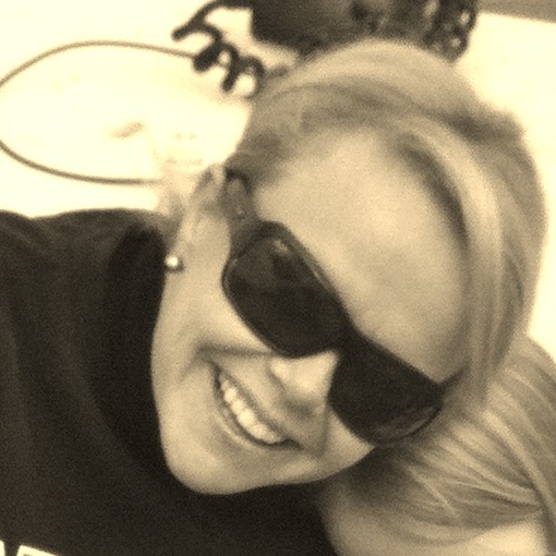Danielle Nixon Photo 19