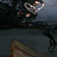 Andrew Dempsey Photo 27