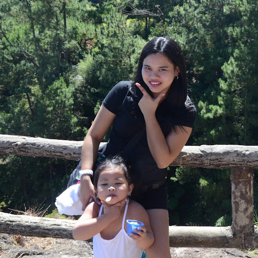 Claudine Duque Photo 2