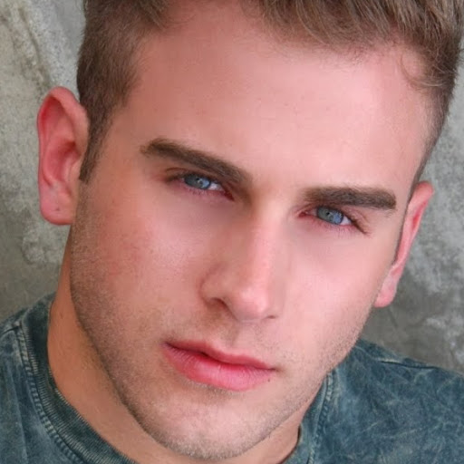 Phillip Reeves Photo 15