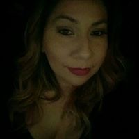 Desiree Flores Photo 20