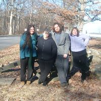 Julie Walter Photo 22