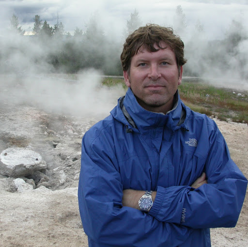 Robert Howell Photo 32
