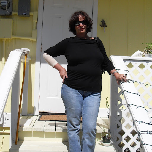Barbara Knowles Photo 30