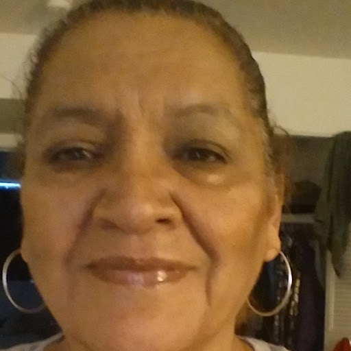 Christine Hernandez Photo 10