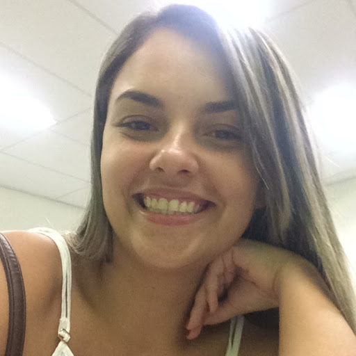 Samantha Muniz Photo 1