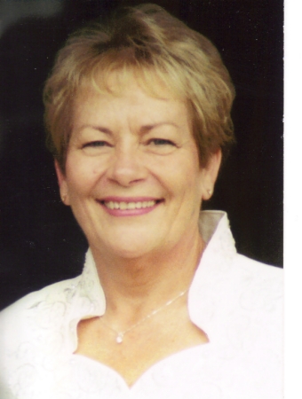 Ruby Wells Photo 26