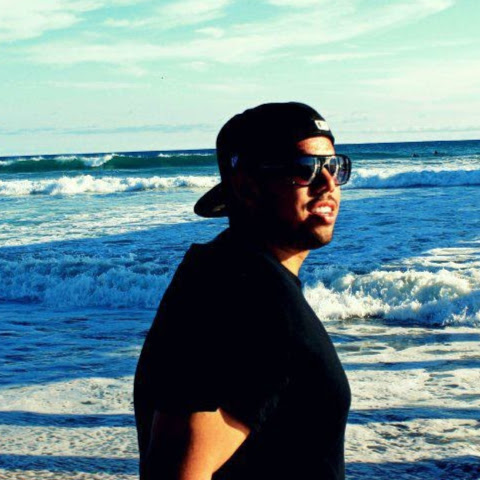 Abraham Martinez Photo 33