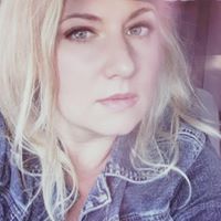 Carrie Rasmussen Photo 32