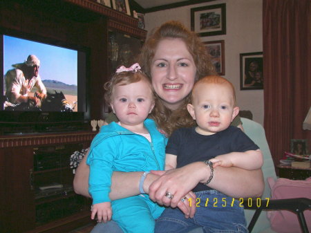 Stephanie Thompson Photo 27