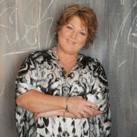 Deborah Bunting Photo 14