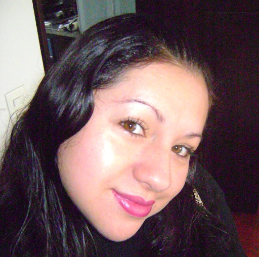 Alba Bermudez Photo 15