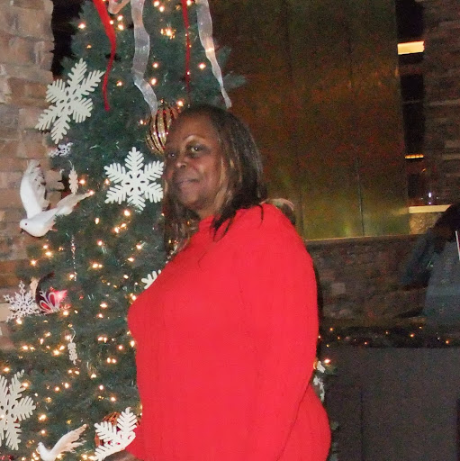 Shirley Thomas Photo 39